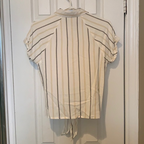 Tie front button down blouse - Picture 3 of 3